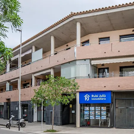 Gran Duplex Cerca Del Mar Con Piscina Privada En El Centro De Holiday home *