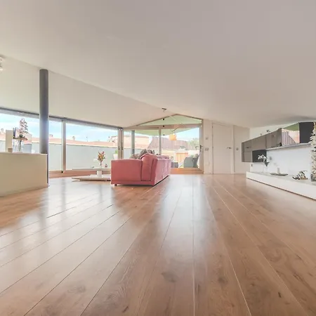 Gran Duplex Cerca Del Mar Con Piscina Privada En El Centro De *