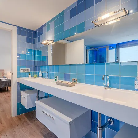 Holiday home Gran Duplex Cerca Del Mar Con Piscina Privada En El Centro De