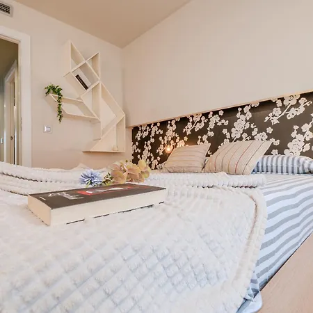 Gran Duplex Cerca Del Mar Con Piscina Privada En El Centro De Holiday home